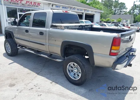 2003 GMC Sierra 2500Hd z USA, uszkodzony, nr VIN 1GTHK23103F130049
